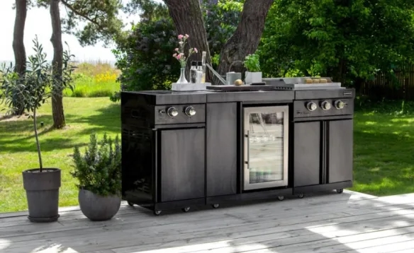 product-Black Collection - Fresno
